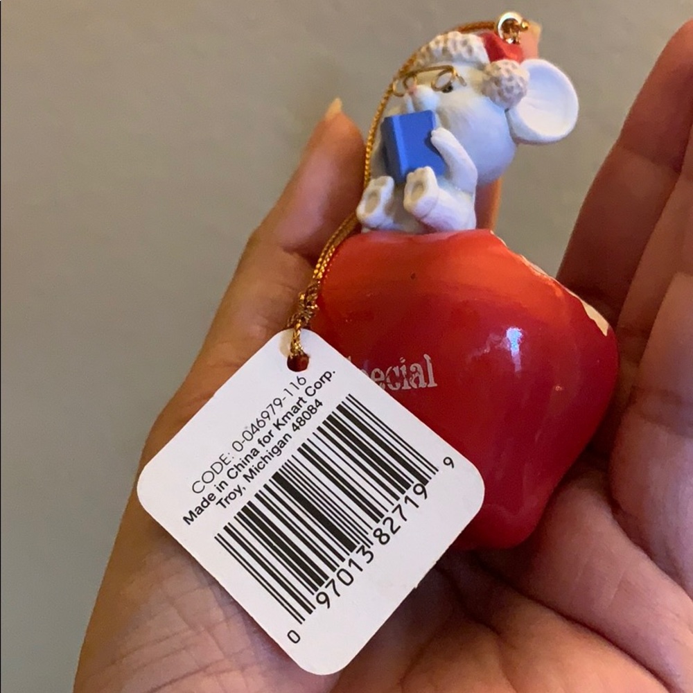 “To a special teacher” mouse Christmas ornament - Picture 11 of 16